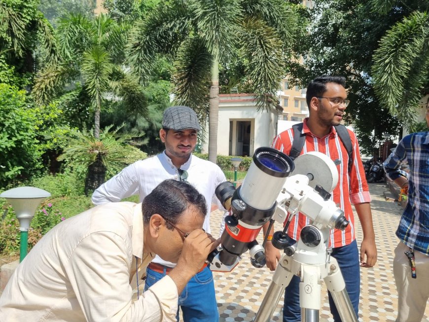 Sunspots, Prominences, Solar Flyers, Filaments Shown to the Public