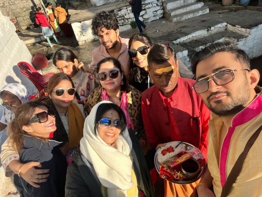 Tanishaa Mukerji seeks blessings of Lord Shiva at Kedarnath temple