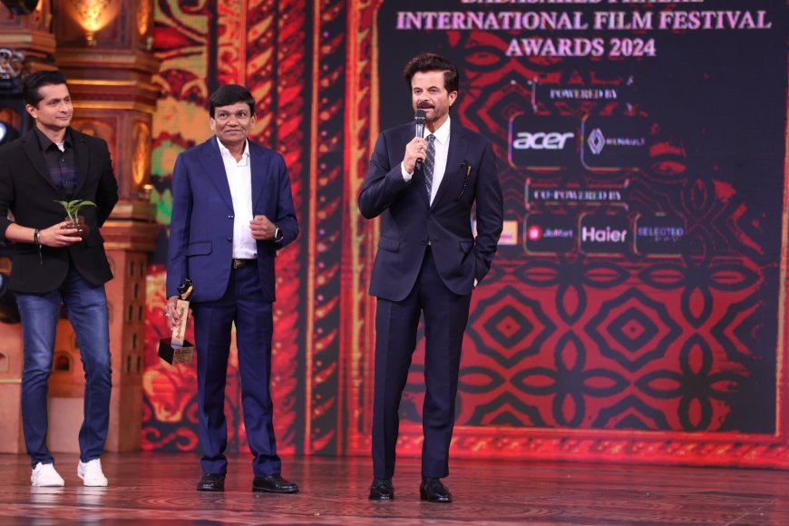 Anil Kapoor dedicated Dadasaheb Phalke Award to his family