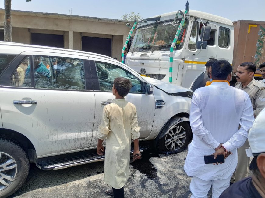 BJP District President injured in the accident: Car collided with a tractor and collided with a truck