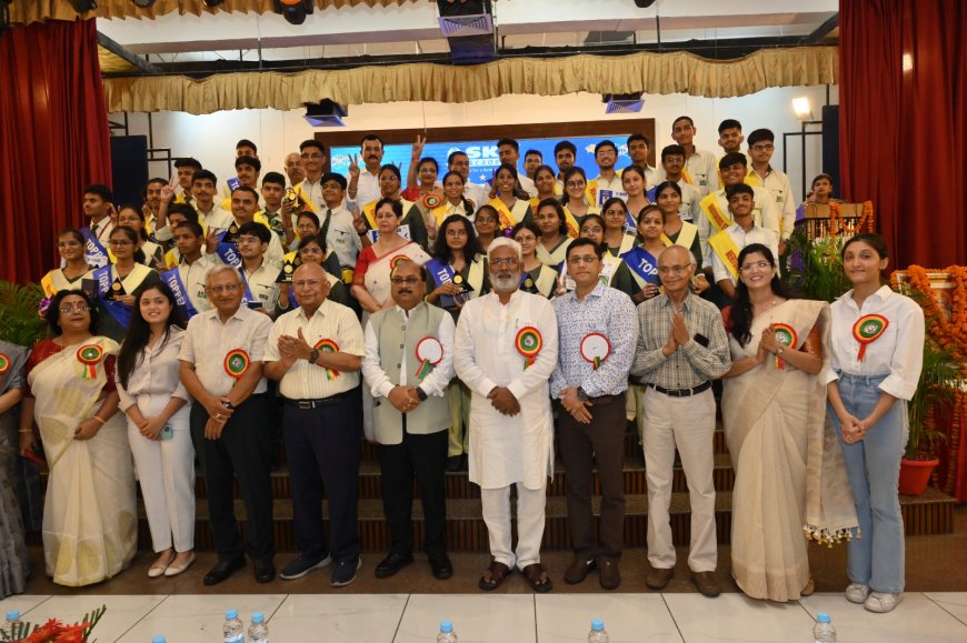 “Talented students and teachers of UP Board, ICSE Board, ISC Board and CBSE Board were felicitated at SKD Academy”