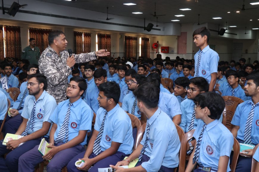 Workshop on Agniveer Air was organized in St. Thomas School