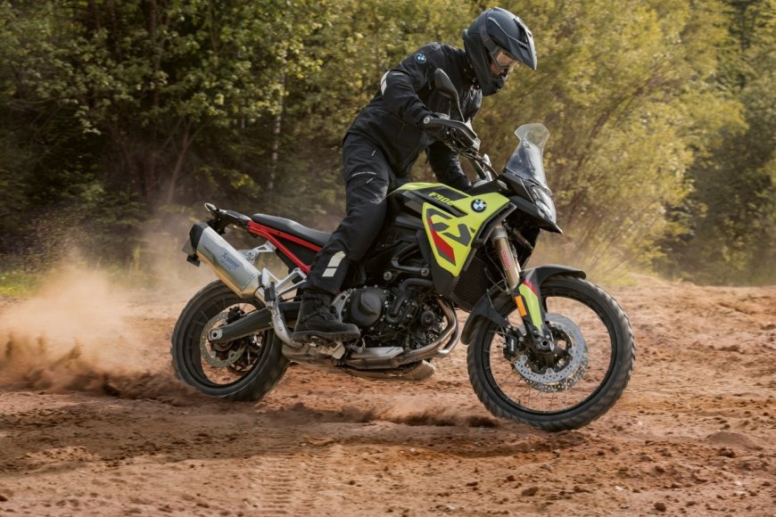 BMW Launches Powerful F 900 GS, Adventure Bikes in India