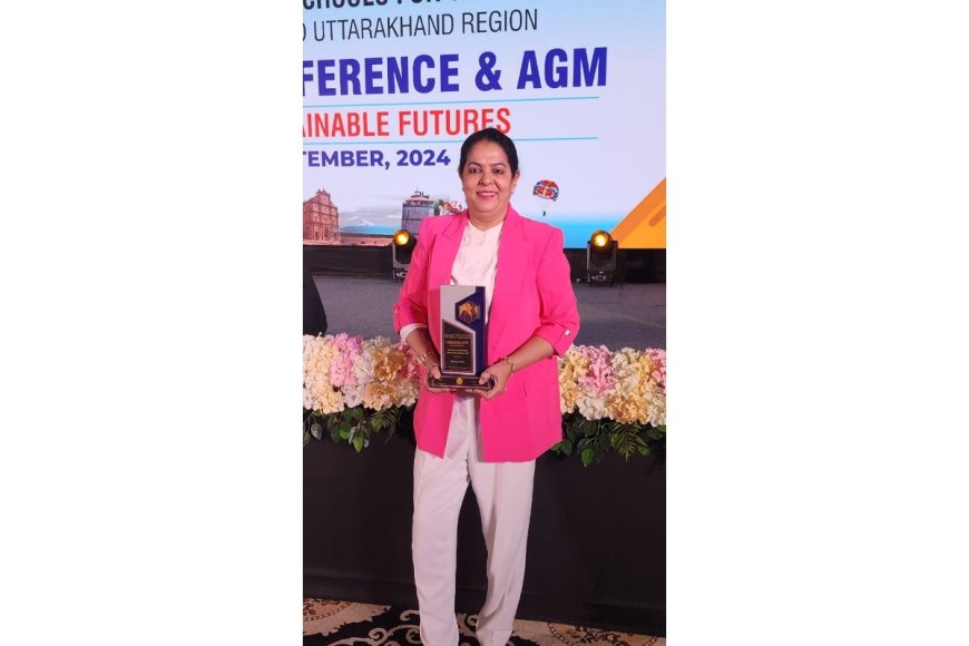 Dr. Mala Mehra Receives Lifetime Achievement Award