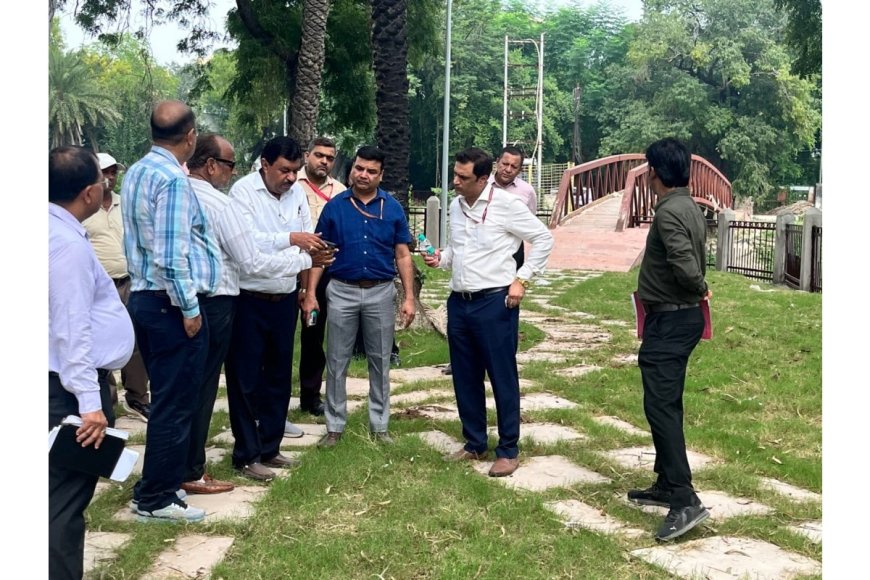 Custodian Reviews Enemy Properties in Lucknow