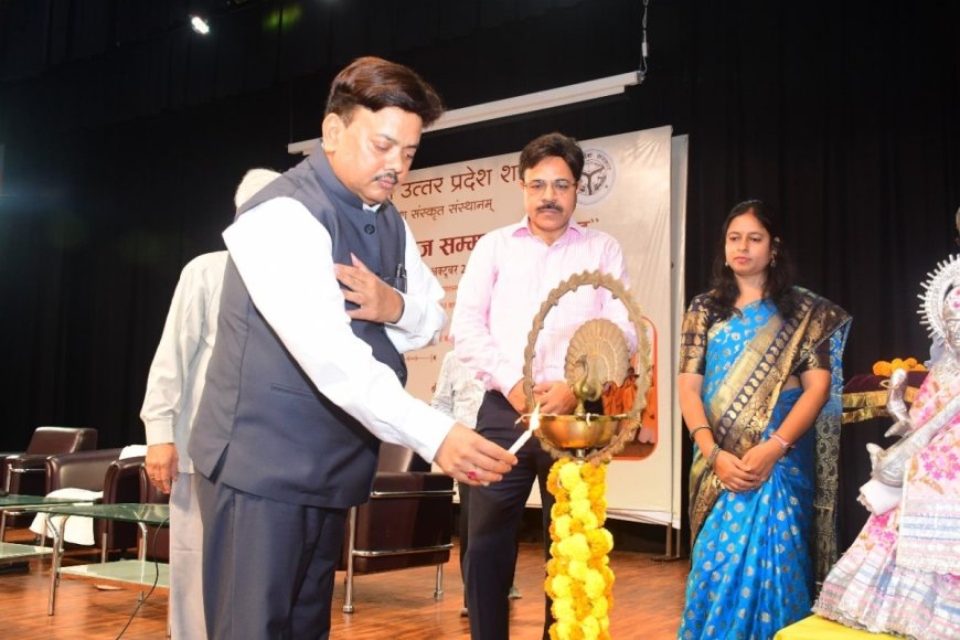 Lucknow Celebrates Young Sanskrit Scholars at Annual Award Ceremony