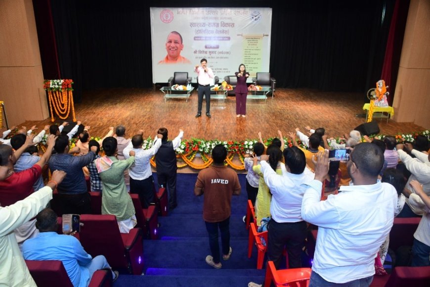 Lucknow Celebrates Young Sanskrit Scholars at Annual Award Ceremony