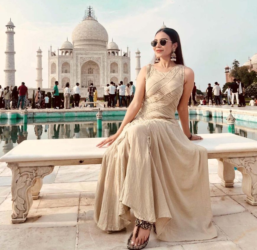 True Experiencing the Taj Mahal Timeless Beauty
