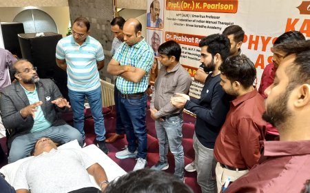 Kanpur Advances in Healthcare: Physiotherapy Workshop Focuses on Modern Rehabilitation Techniques