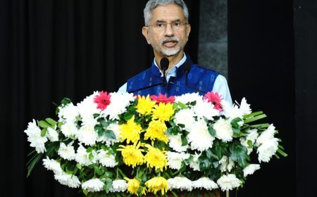 India will not compromise under any pressure : S Jaishankar