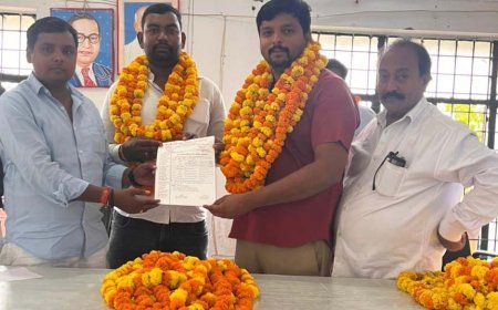 Vikas Ojha became president of Lekhpal Association and Anand became minister
