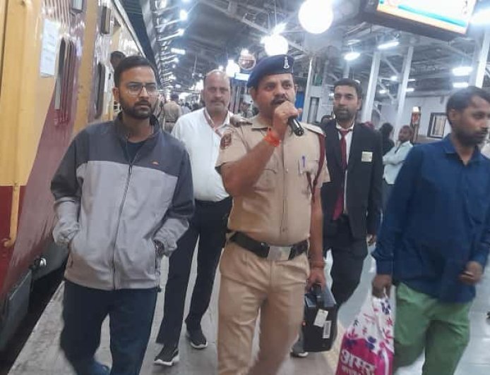 Railway passengers should get better facilities, inspection done