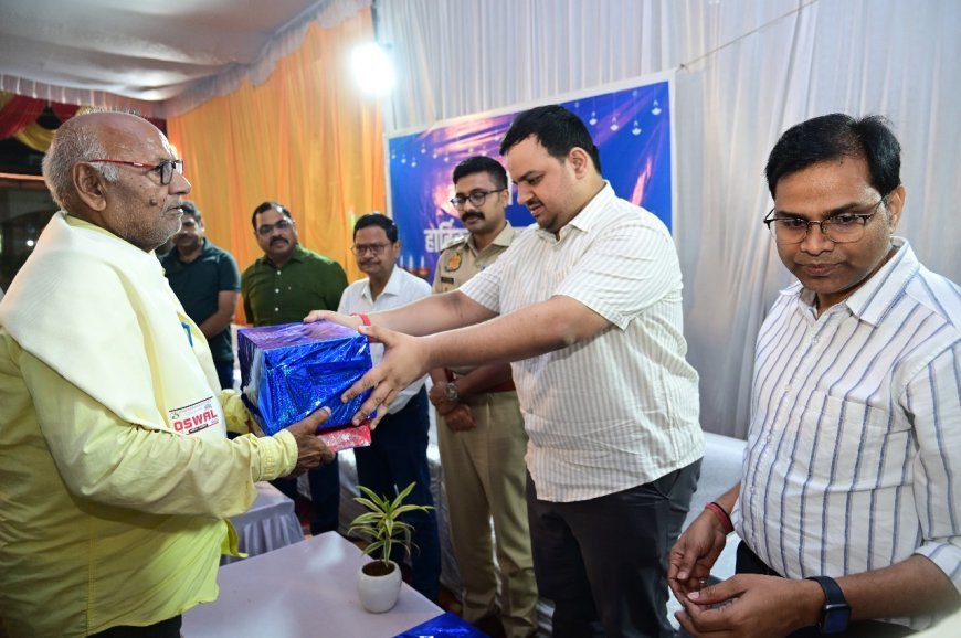 Organized a Diwali get-together with families affected by the NTPC expansion project.