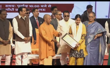 Study Hall DOSTI Student Honoured by CM Yogi Adityanath