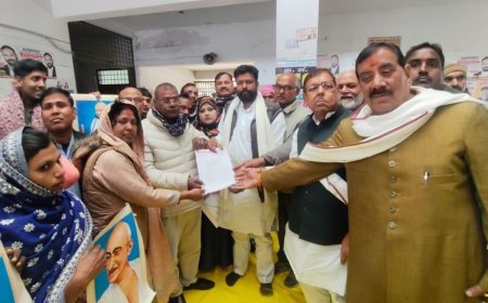 Prayagraj: Congress Protests Against MGNREGA Name Change