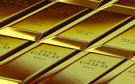 Gold Hits Record ₹1.38 Lakh; Global Peaks $4,500