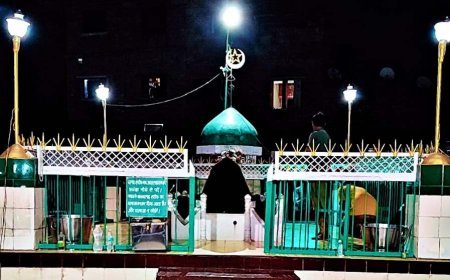 Prayagraj Celebrates 379th Urs of Hazrat Shah Muhibbullah Allahabadi: A Symbol of Harmony