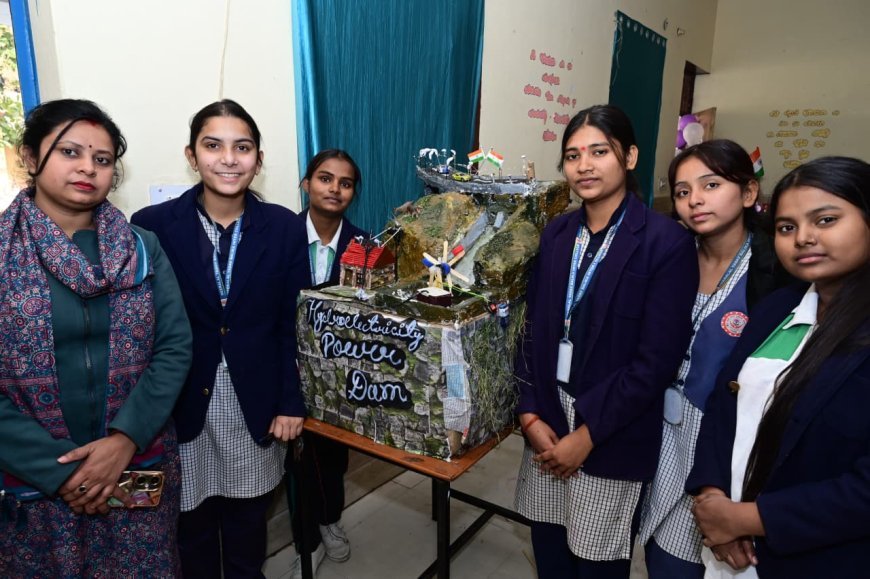 Hiralal Yadav Girls College Hosts Science and Art Expo