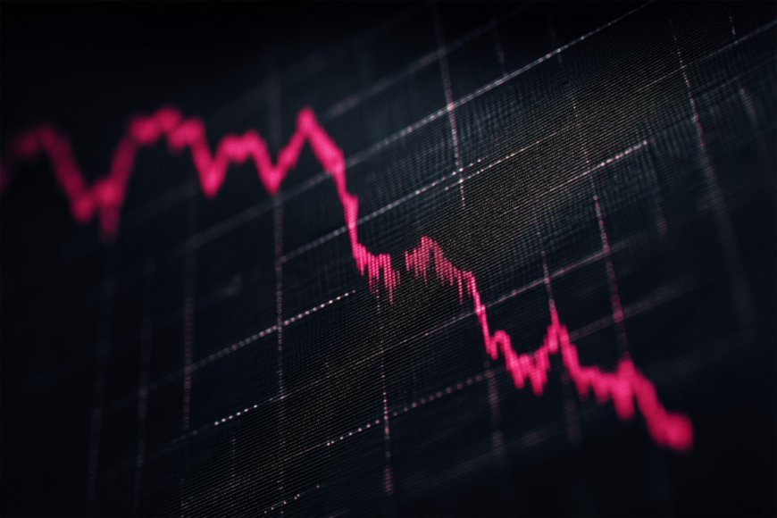 Sensex Slips 42 Points as IT Drags