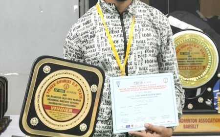 Yasharth Ojha Smashes Competition to Secure Veteran State Badminton Title