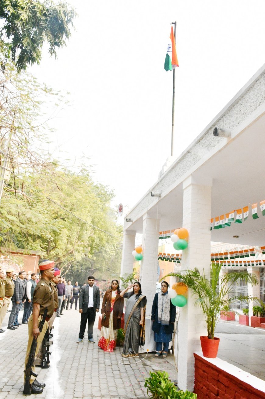Commissioner Soumya Agarwal Calls for Unity and Duty on 77th Republic Day