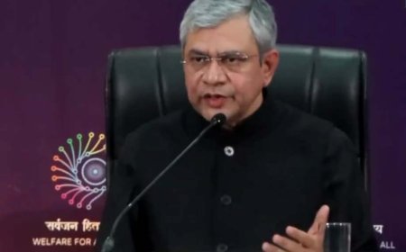 India Emerges as Global AI Hub: Ashwini Vaishnaw Hails Student Innovation at AI Impact Summit