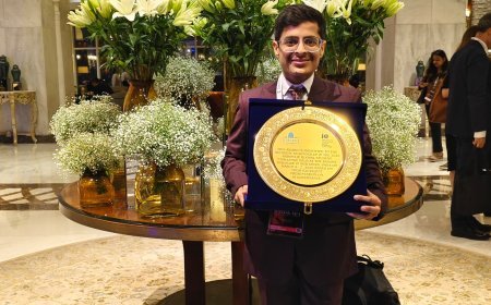 AU’s Rishabh Mehrotra Shines at Raisina Dialogue; Named Runner-Up for AI Governance