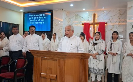 Remembering the Supreme Sacrifice: Devotees Gather for Good Friday Prayers at Billyworld Church