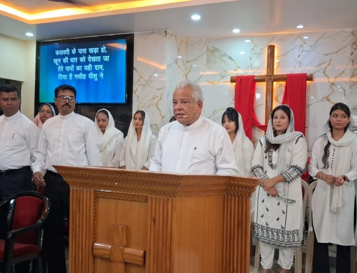 Remembering the Supreme Sacrifice: Devotees Gather for Good Friday Prayers at Billyworld Church
