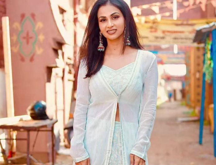 Aanchal Khurana Opens Up on Navigating Fame and Criticism