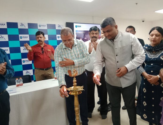 Empowering Lifesavers: Max Hospital and Civil Defense Conduct CPR Workshop in Lucknow