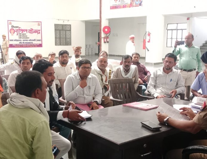 Absent Revenue Officials Mar "Samadhan Diwas" Effectiveness in Kokhraj; SP Directs Quality Redressal