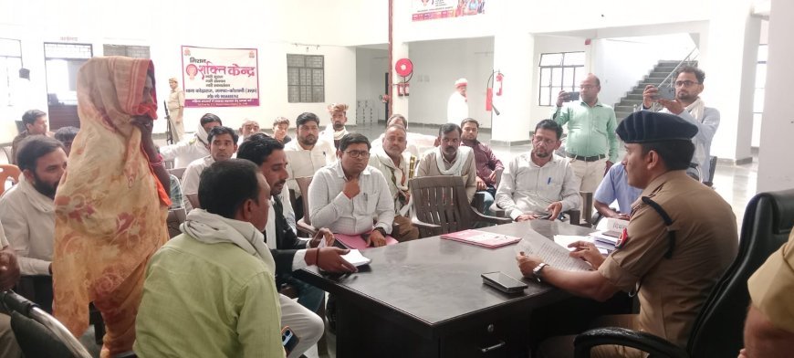 Absent Revenue Officials Mar "Samadhan Diwas" Effectiveness in Kokhraj; SP Directs Quality Redressal