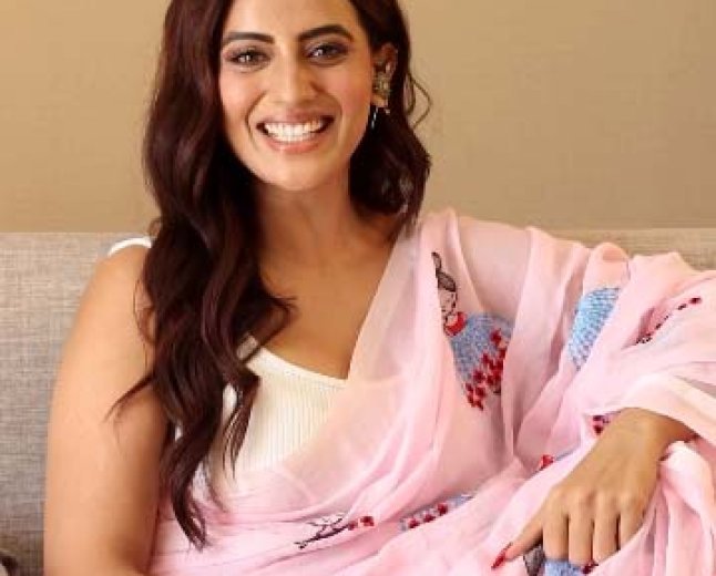 Akshay Kumar Accepts Akshara Singh’s Open Invitation 