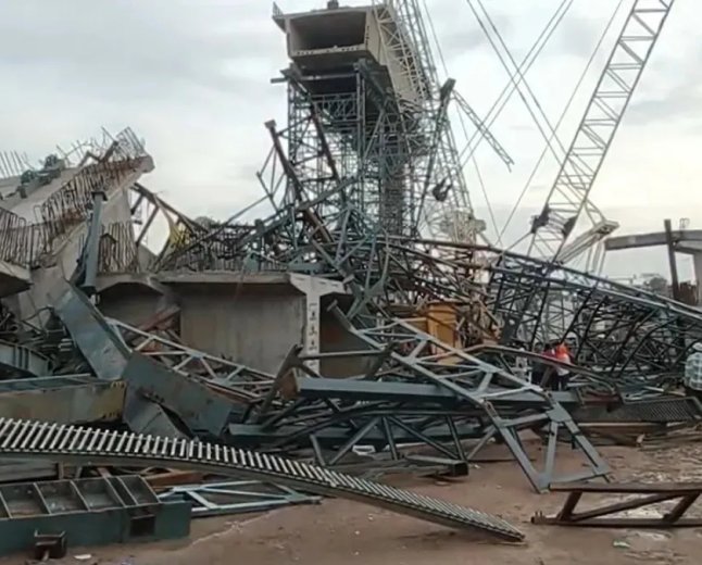 Storm Strikes at 3 AM: Hamirpur's Unfinished Bridge Becomes a Death Trap