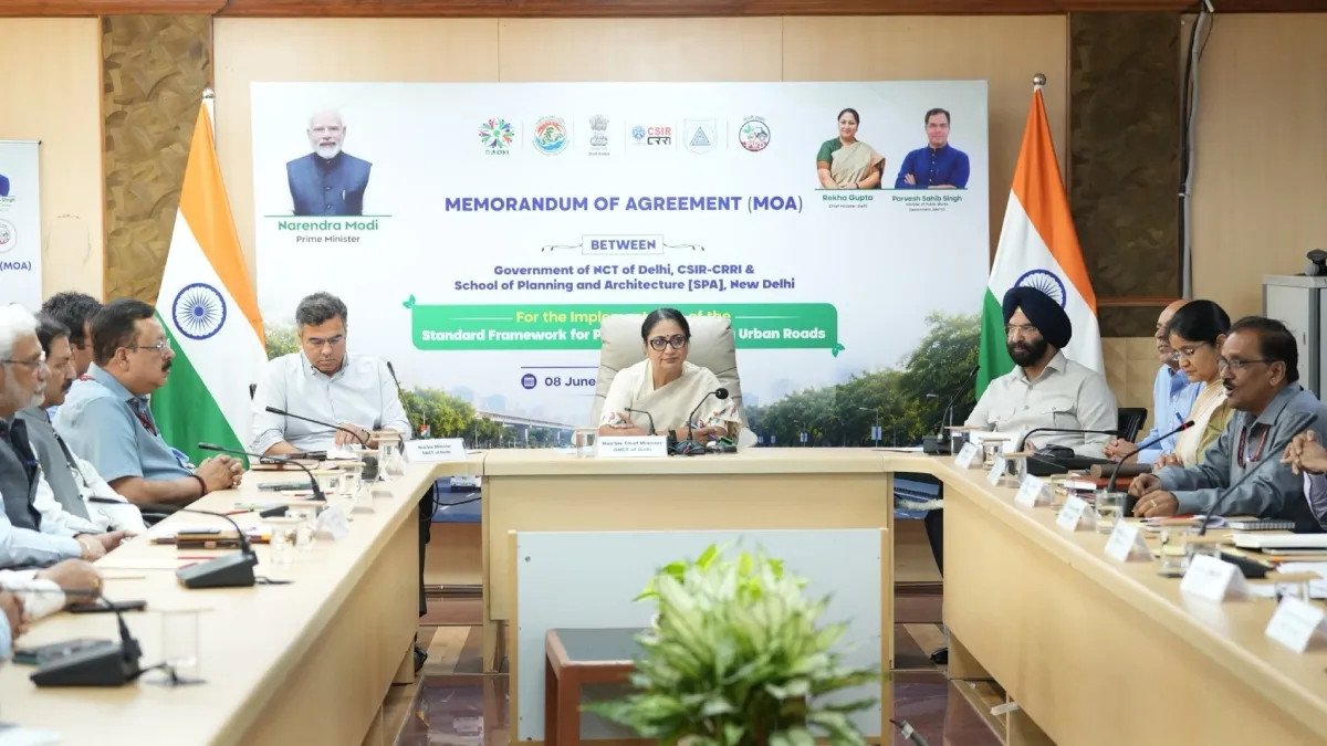 Delhi Government Partners with Experts to Create Dust-Free Roads