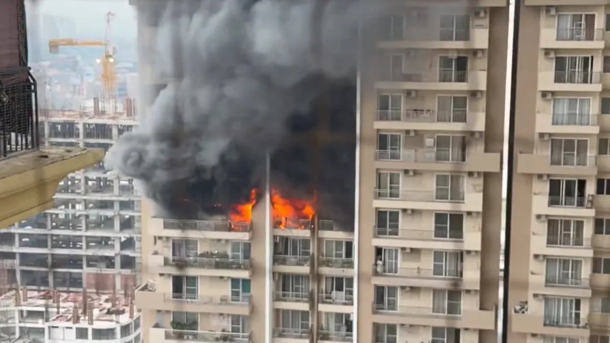 Massive Fire Erupts at Ivy County High-Rise in Noida