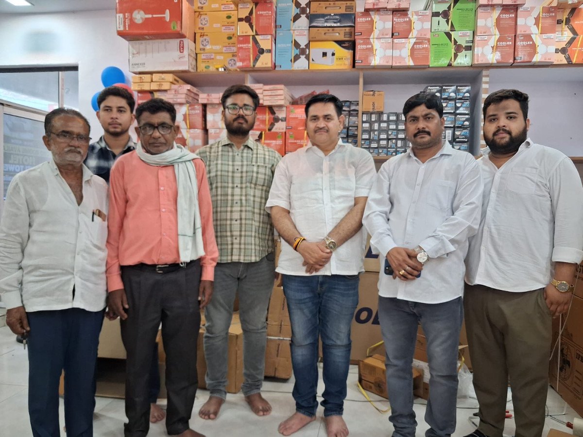 Aditya Electro Mart Debuts in Kanpur with Unbeatable Deals and 0% Finance