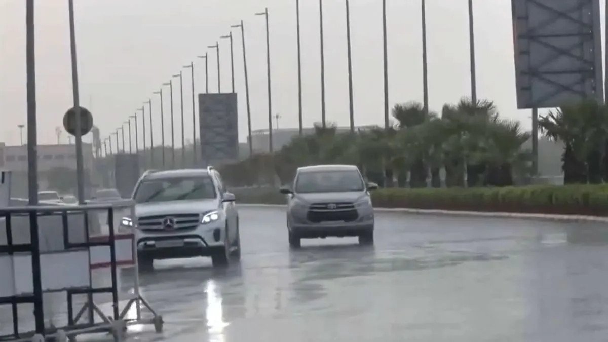 Delhi Gets Respite From Heat as IMD Sounds Rain Alert