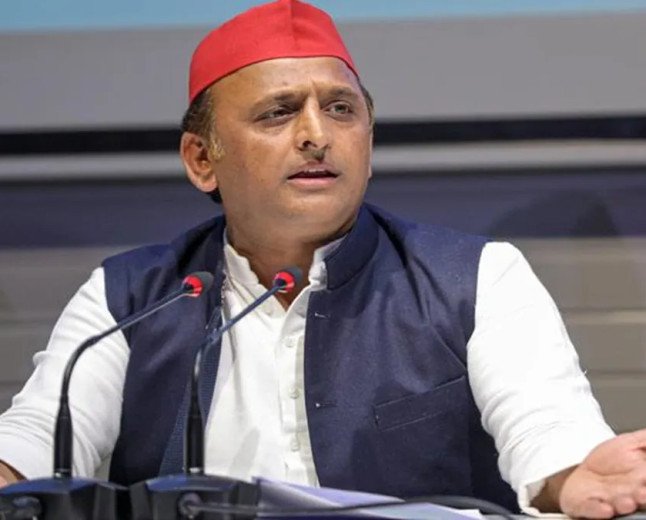 Only Scared People Leave the Party, Asserts Akhilesh Yadav