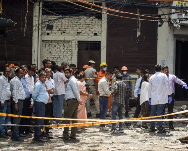 Departments Trade Blame Over Bed and Breakfast License Rules Following Malviya Nagar Fire