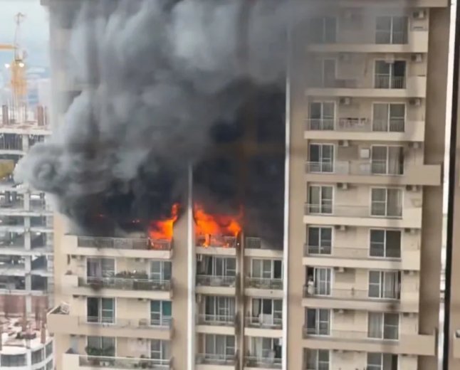 Massive Fire Erupts at Ivy County High-Rise in Noida