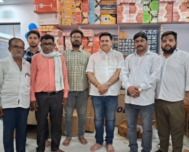Aditya Electro Mart Debuts in Kanpur with Unbeatable Deals and 0% Finance