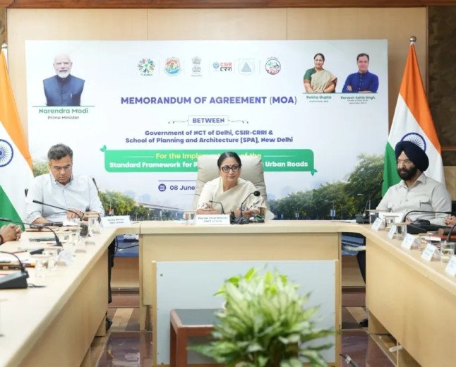 Delhi Government Partners with Experts to Create Dust-Free Roads