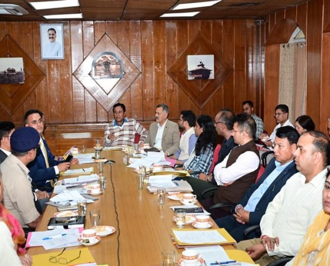 Revenue Minister pushes DCs to unlock idle government land fast