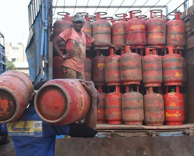 Government Cuts Subsidised Ujjwala LPG Cylinders To Four Annually