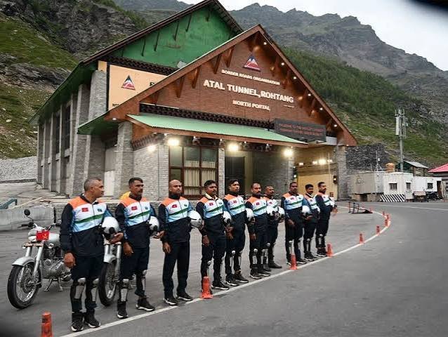 Army’s Dare Devils Ride Into Record Books Inside Rohtang’s Iconic Atal Tunnel