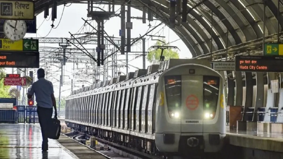 Delhi Metro resumes operations at key stations following brief security shutdown