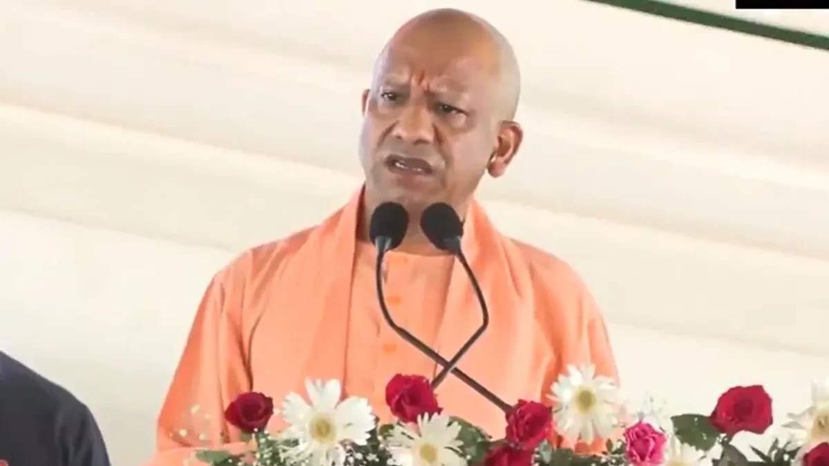 Yogi Adityanath Slams Samajwadi Party Over Alleged Hanumangarhi Temple Namaz Incident