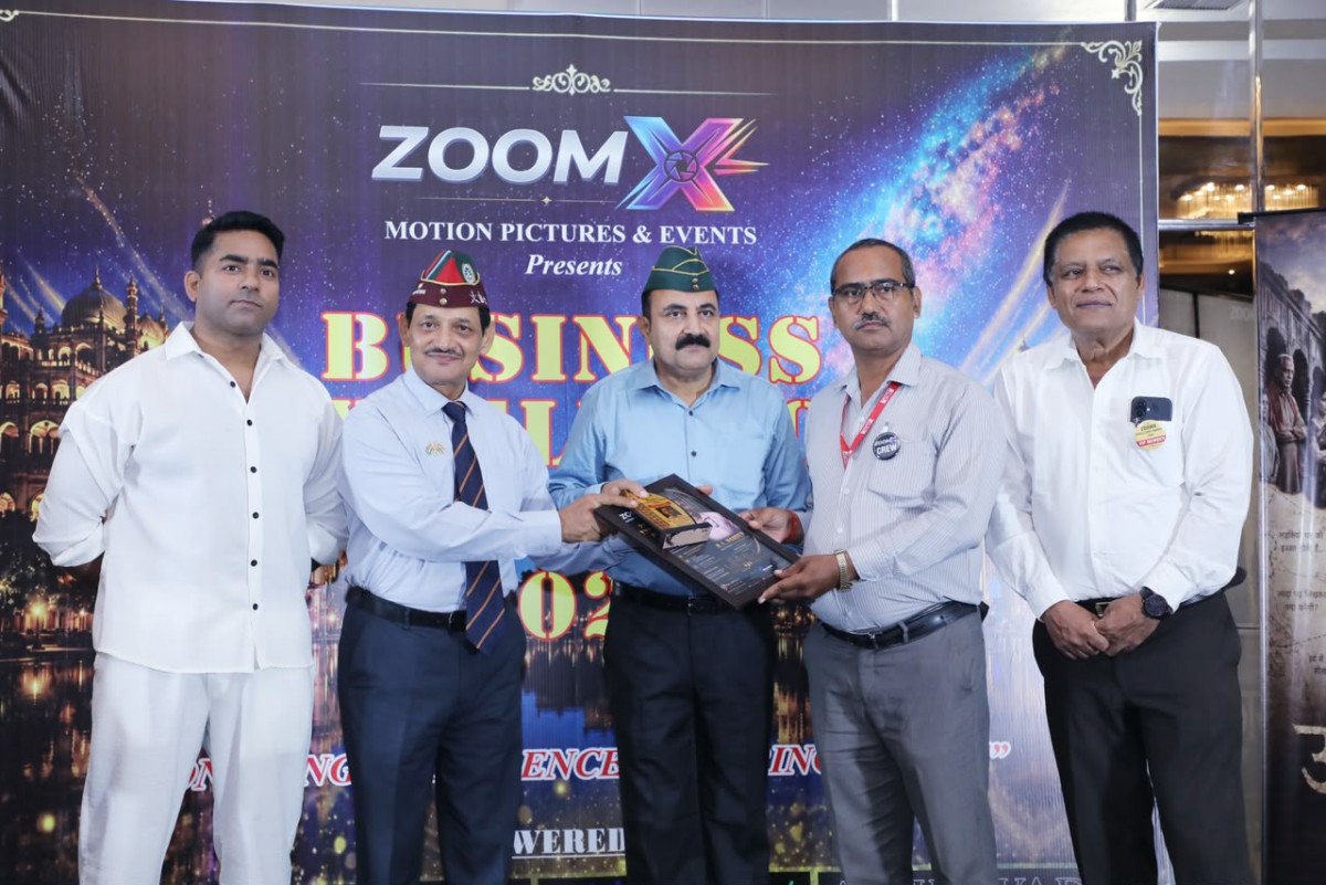 Rural Journalists Association District President R.L. Pandey Honored with ZoomX Business Excellence Award 2026
